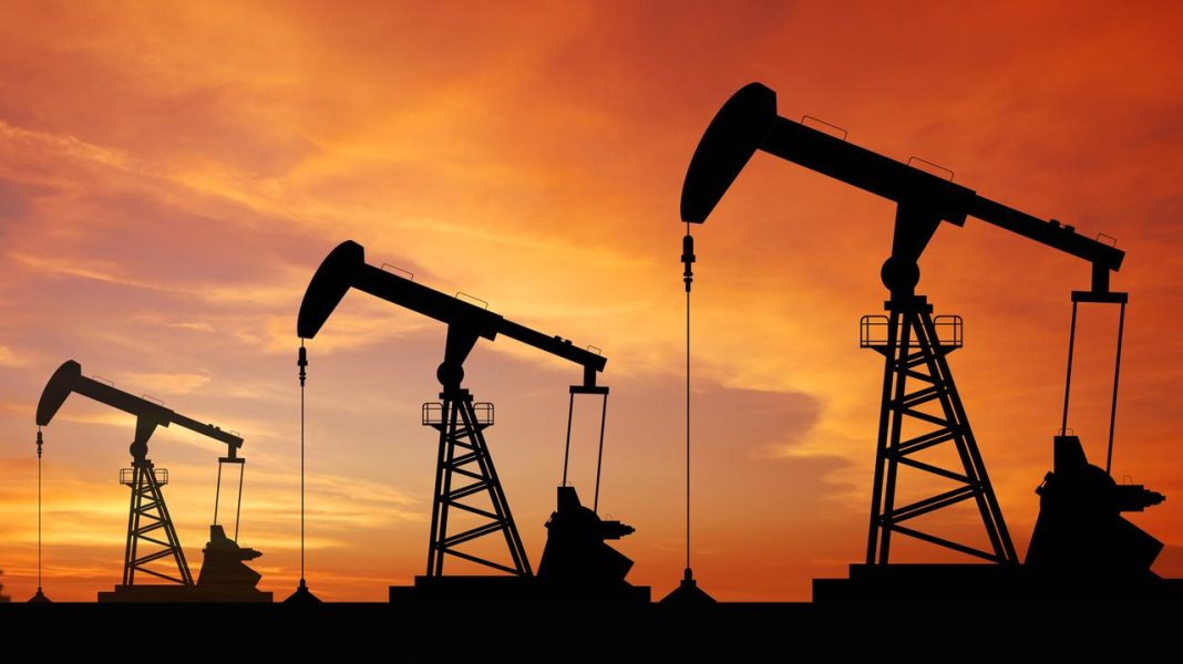 Crude oil - prices. Oil is getting cheaper after reports from China - Polish News